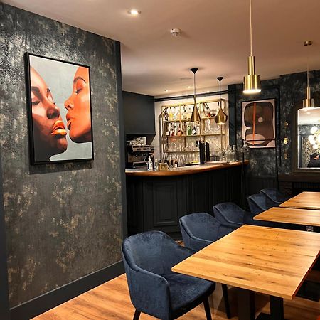 Hotel & Gastronomie - La Table De L'Europe Villeréal Dış mekan fotoğraf